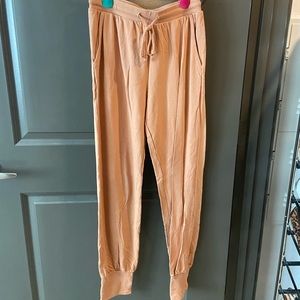 KATHLEEN BARNES X THE DROP jogger pants (M)